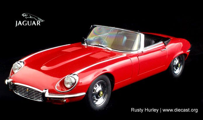 Autoart 1/18 JAGUAR E TYPE ROADSTER SERIES III V12 (RED) 73523  