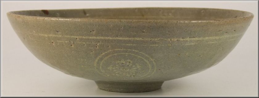 14th Century Koryo Dynasty Inlaid Celadon Bowl  