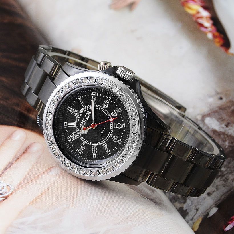   Quartz Women Ladies Wristwatch Black Crystal Clarity Band Rare  