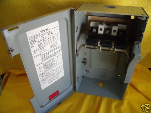 581 60 AMP 600 Volt NF352 Siemens 3 Phase No Fuse  