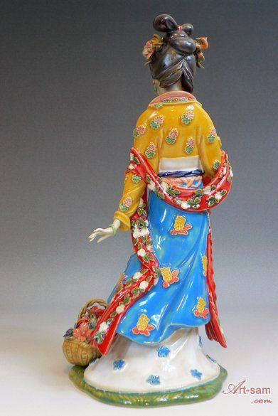 Chinese Ceramic / Porcelain Figurine Ancient Chinese Great Beauty 