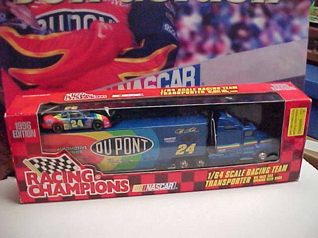 24 JEFF GORDON 1996 DUPONT 1/64 TRANSPORTER WITH CAR  