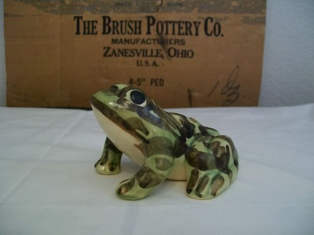 BRUSH MCCOY 4 1/4” LAWN ORNAMENT FLOWER FROG C939  