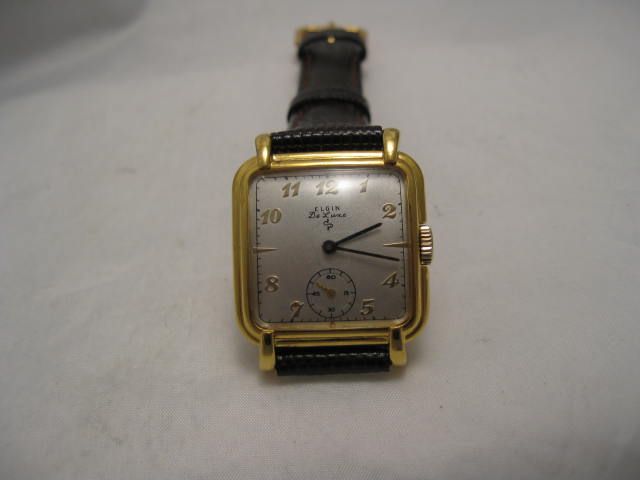 VINTAGE MINT 10KGF COLLECTOR ELGIN DELUXE 17J 4ADJ 555  