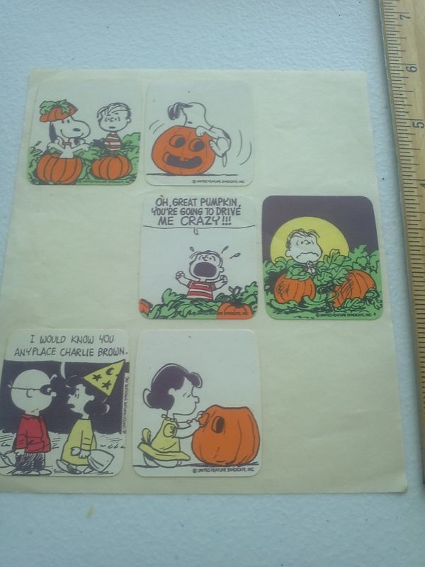 SNOOPY/PEANUTS SCHULZ UFS 6 PUMPKIN STICKERS HALLOWEEN  