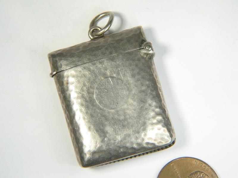 ANTIQUE ENGLISH ARTS & CRAFTS STERLING SILVER VESTA MATCH SAFE c1904 