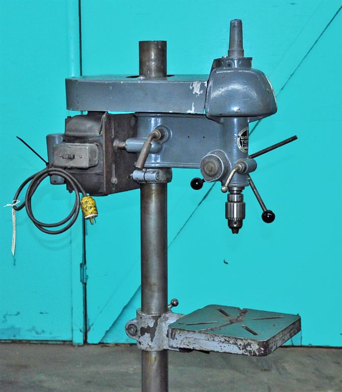 WALKER TURNER 15 FLOOR MODEL SINGLE PHASE DRILL PRESS with DRILL 