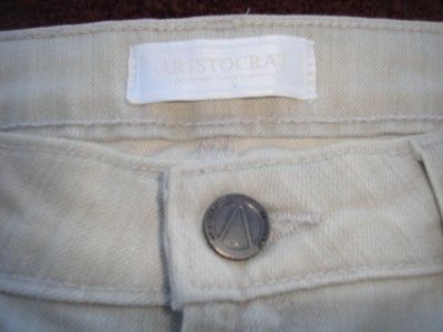 THIS IS A GREAT PAIR OF WOMENS JEANS SIZE 31 BY ARISTROCRAT JEANS 