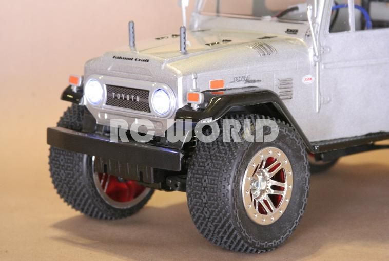 RC 1/10 TAMIYA TRUCK TOYOTA FJ40 LAND CRUISER 2.4GHZ RTR  