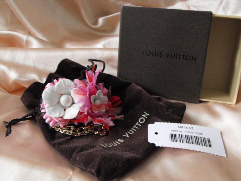 NEW Louis Vuitton Broche Fleur Rose Flower Brooch Pin on PopScreen