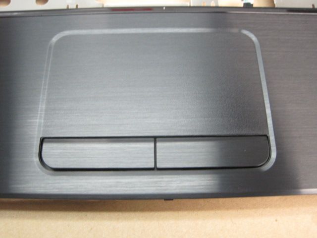 DELL Vostro 1540 front bezel cover touchpad palmrest new genuine 