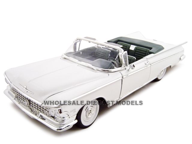 1959 BUICK ELECTRA 225 WHITE CONVT 118 DIECAST MODEL  