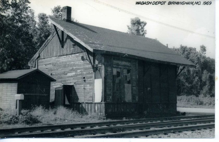 RPPC BIRMINGHAM MISSOURI WABASH RAILROAD DEPOT POSTCARD  