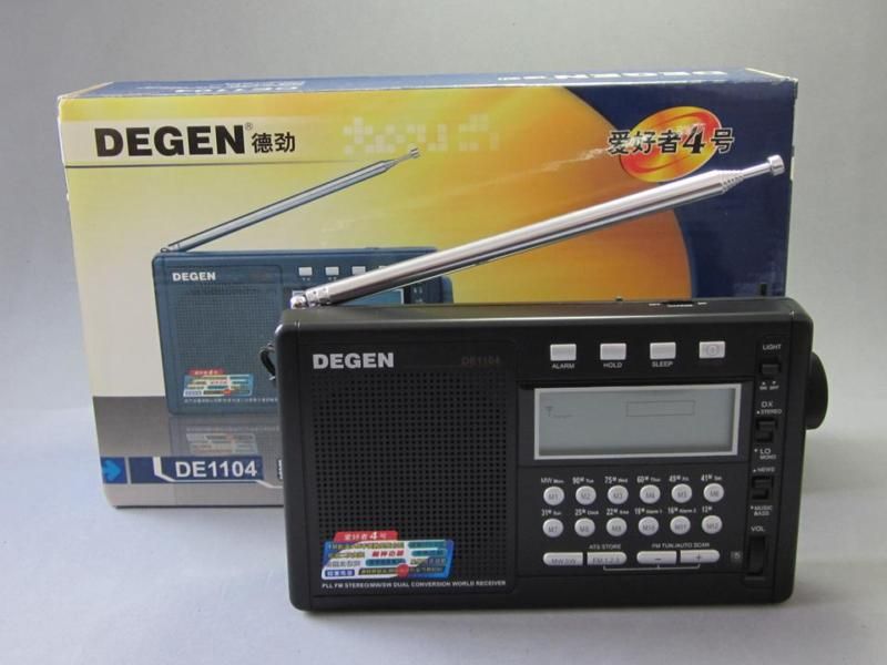 DEGEN DE1104 FM、MW、SW Dual Conversion PLL Digital Radio  