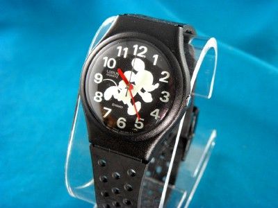 VINTAGE LORUS GLOW IN THE DARK MICKEY MOUSE WATCH  