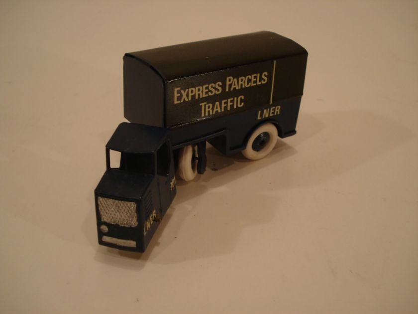 Dinky Mechanical Horse Trailer 1970s Reproduction (Express Parcels 