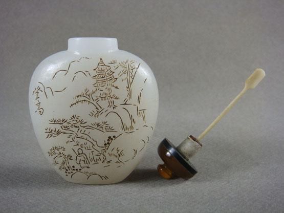 Fine Nephrite Carved Snuff Bottle*Landscape*  