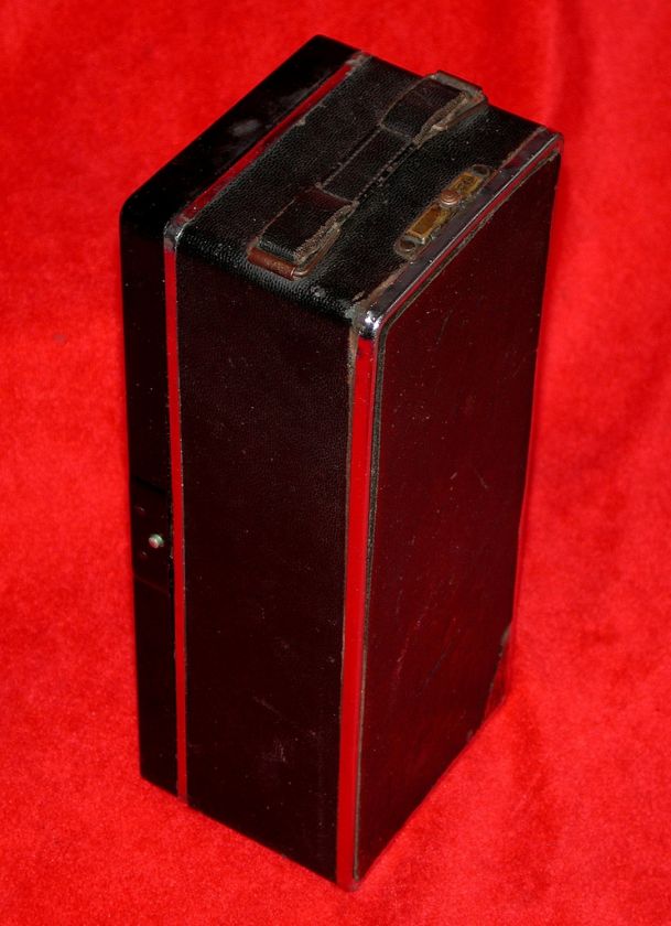 1940s RCA BP 10 Tube Vintage Portable Pocket Radio  