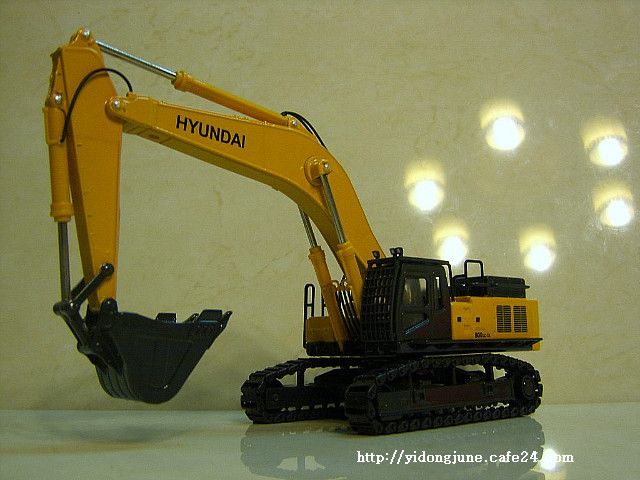 50 ROBEX 800LC EXCAVATOR HYUNDAI DIECAST CONSTRUCTION  