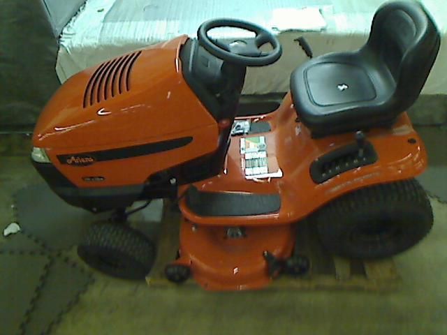   HP Briggs & Stratton V Twin Engine Hydrostatic Riding LawnMower  