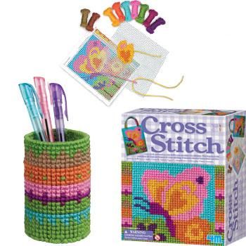 Styles Stitchery Set Crochet Knitting Weaving Loom +  